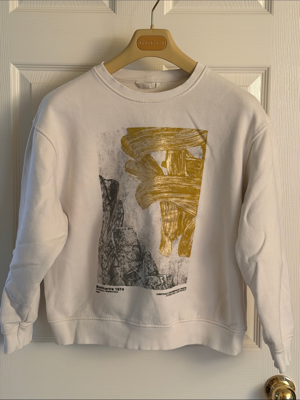 Zara White Graphic Crewneck Sweatshirt with Gold Print